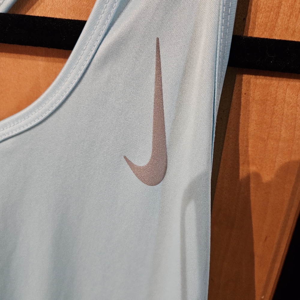 Nike Racerback Tank Size XXL - Picture 4 of 8